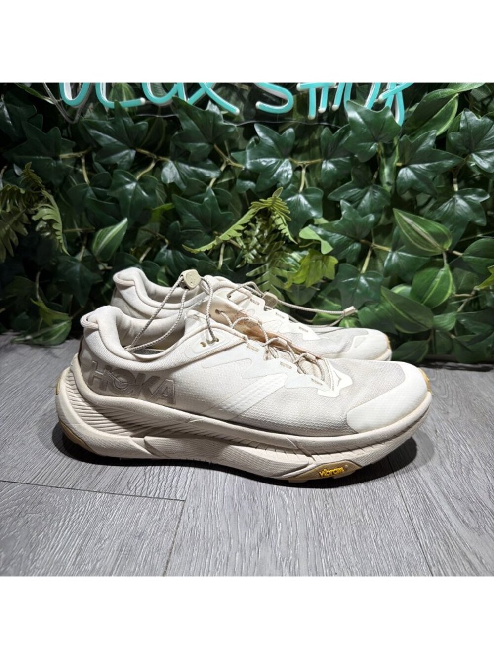 Hoka One One Womens Transport 1123154 EEGG White Running Shoes Sneakers Sz 10.5B